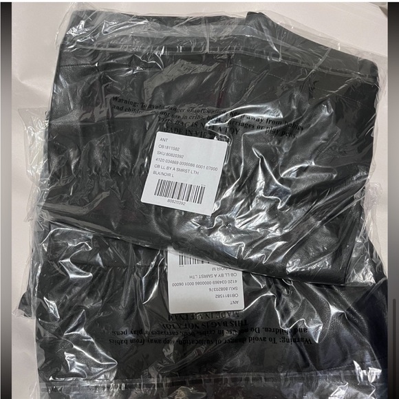 NWT Anthropologie The Somerset Mini Skirt;
Faux Leather Edition in Black - Picture 9 of 12